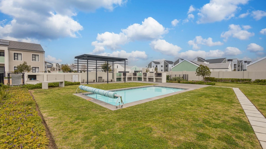 2 Bedroom Property for Sale in Burgundy Estate Western Cape